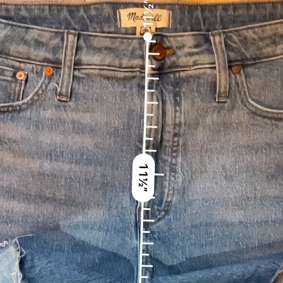 Madewell The Curvy Perfect Cutoff Denim Shorts (Swanset Wash) - Picture 9 of 9